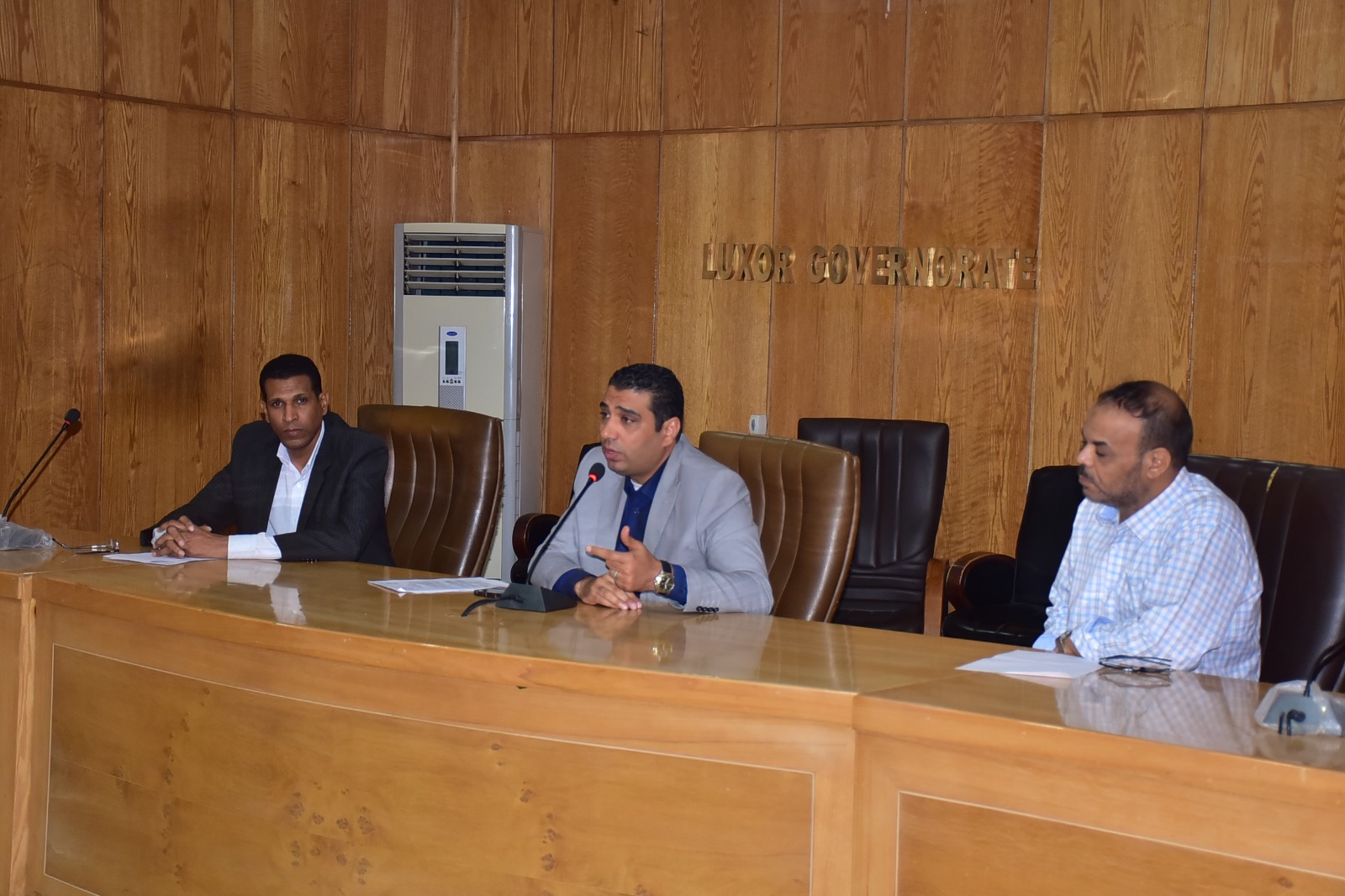 فعاليات ورشة عمل للعاملين بإدارات خدمة المواطنين لحل شكاوى الأهالى فعاليات ورشة عمل للعاملين بإدارات خدمة المواطنين لحل شكاوى الأهالى