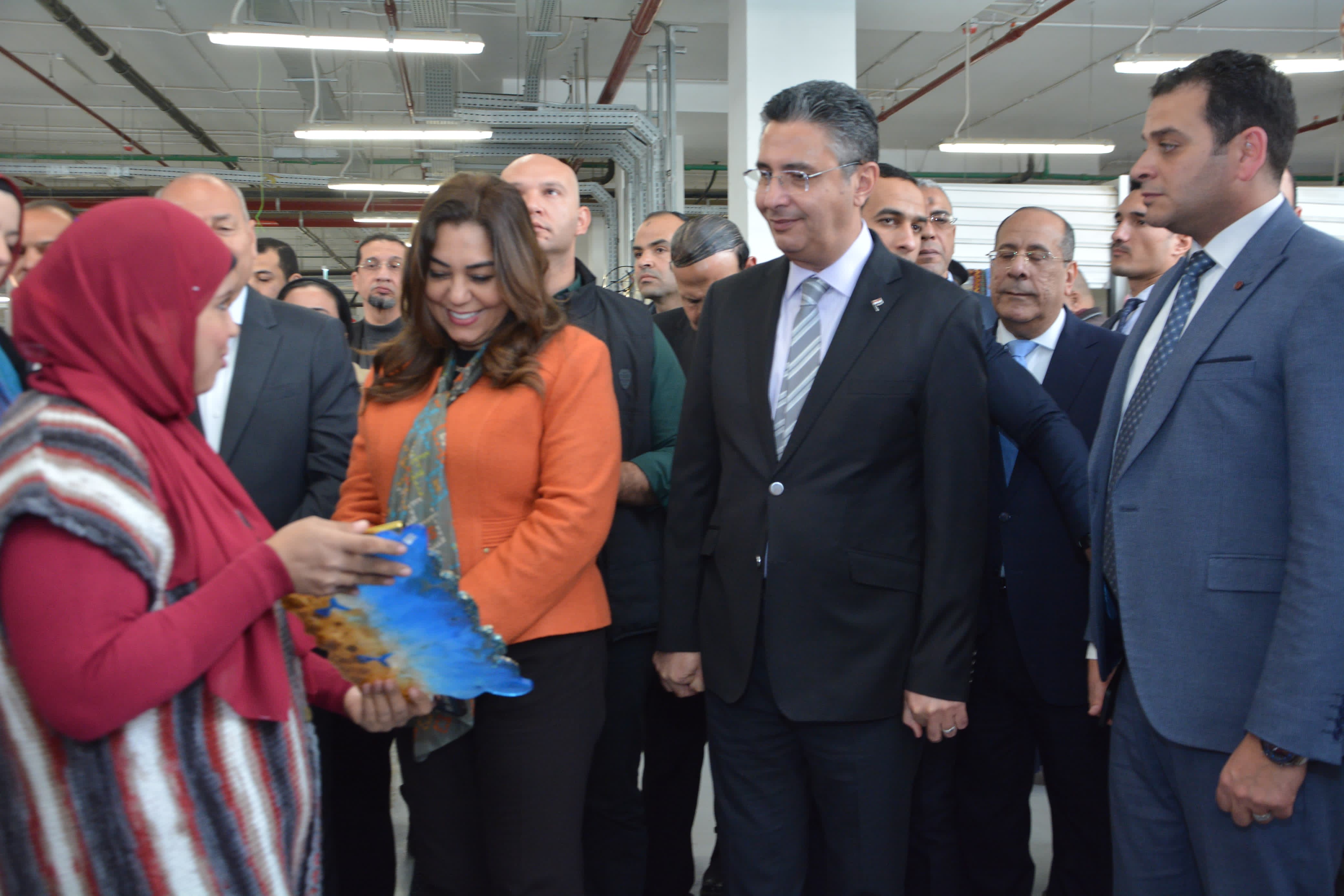 وزيرا التنمية المحلية والتموين يتفقدان بازار القاهرة وزيرا التنمية المحلية والتموين يتفقدان بازار القاهرة