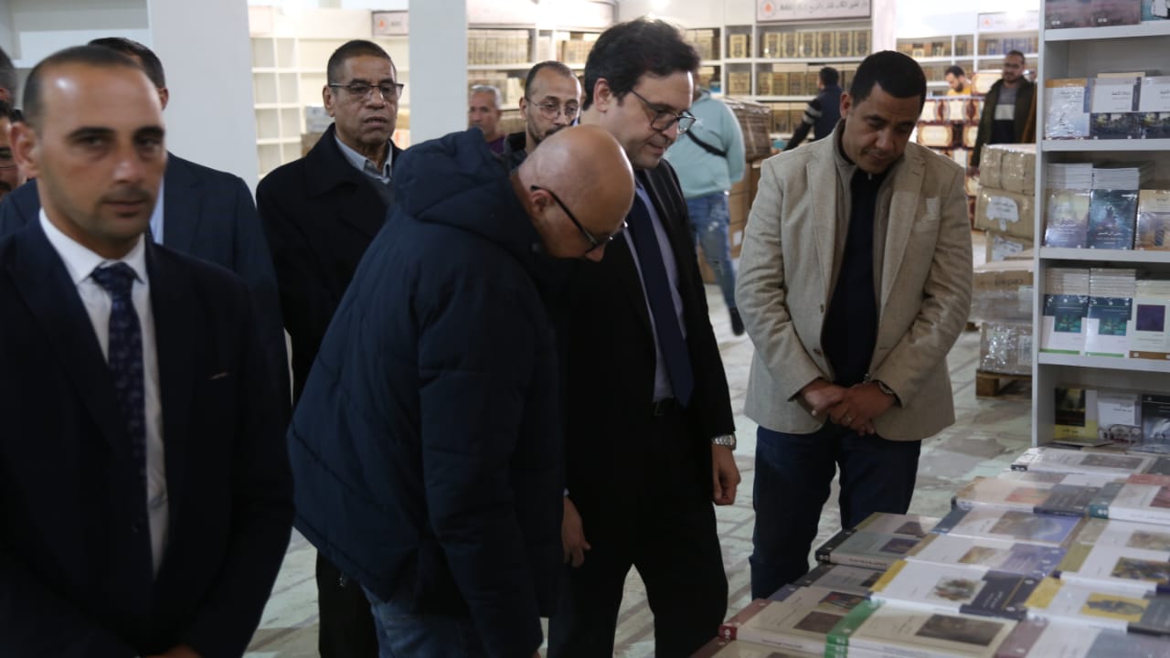 جانب من تفقد الوزير جانب من تفقد الوزير