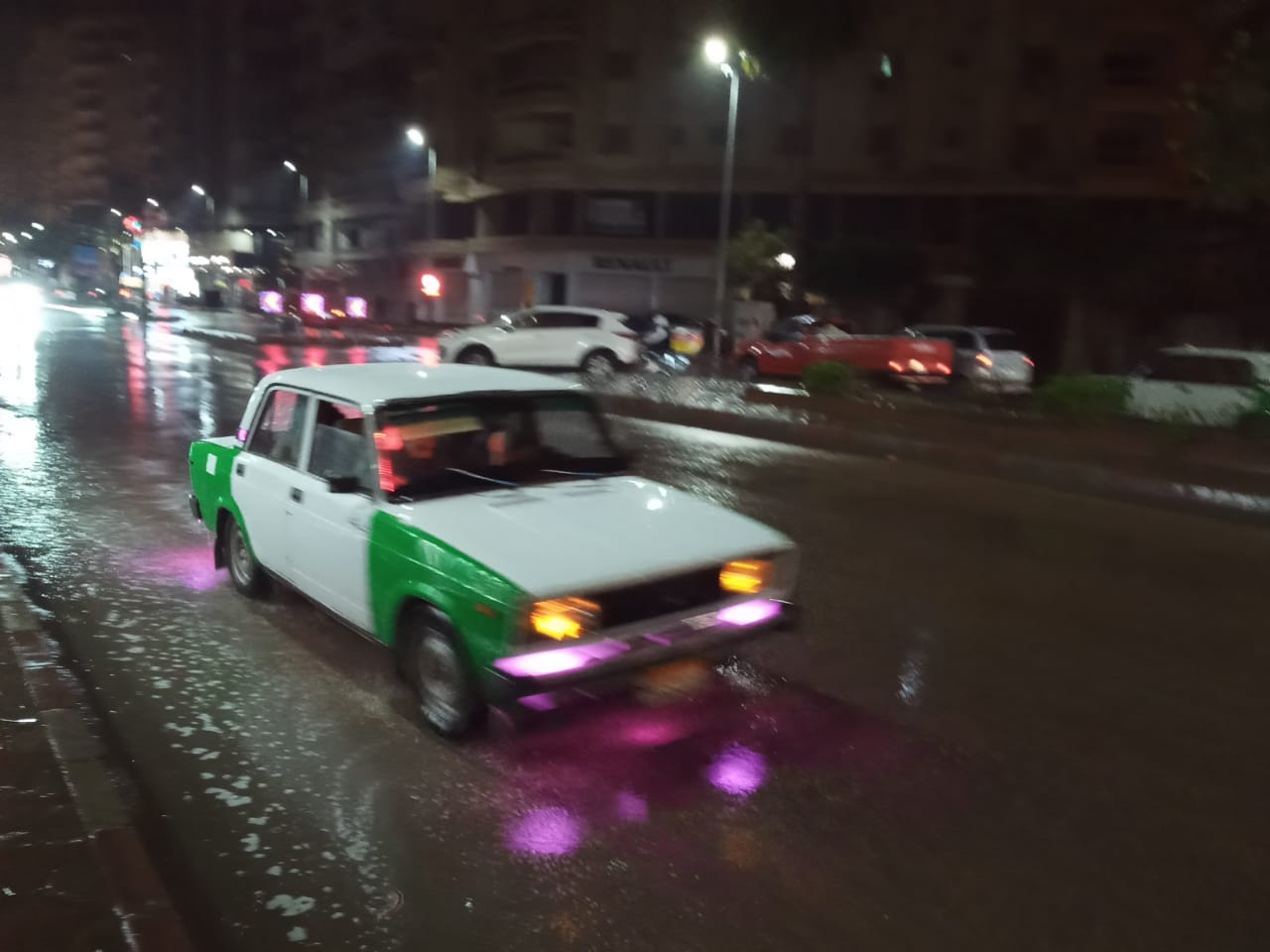 امطار فى البحيرة امطار فى البحيرة