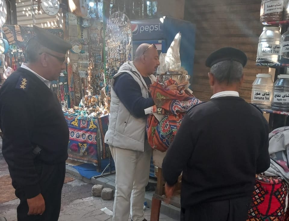 حملة لرفع الإشغالات وتحرير 101 محضر ومخالفة متنوعة