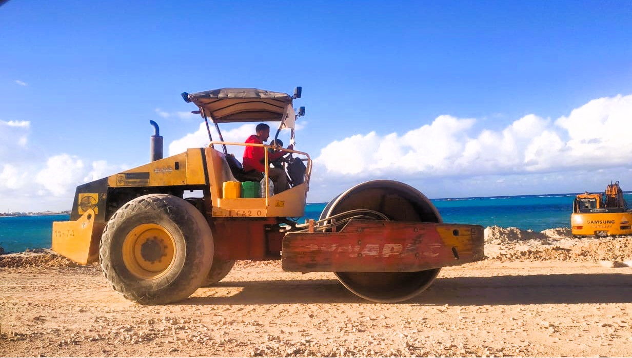 اعمال تطوير وتوسعة طريق الكورنيش - مطروح اعمال تطوير وتوسعة طريق الكورنيش - مطروح