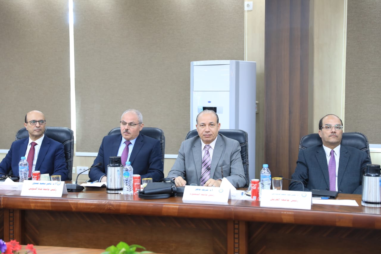 دكتور شريف خاطر رئيس جامعة المنصورة