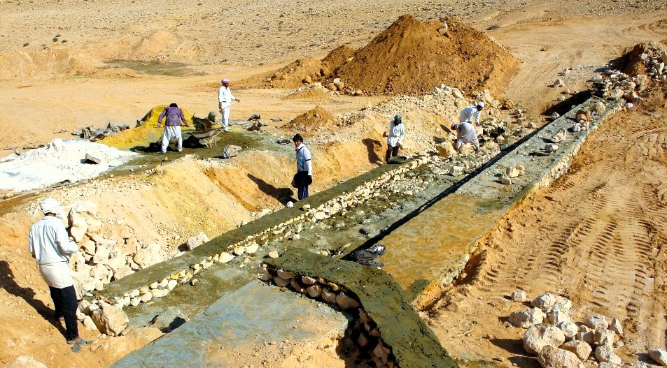 انشاء سدود ومشروعات حصاد الامطار في مطروح