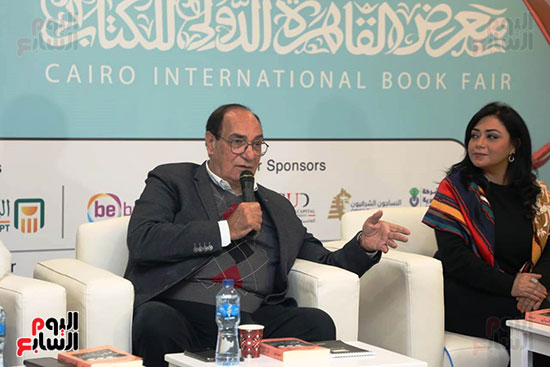 مجدي أحمد علي خلال الندوة مجدي أحمد علي خلال الندوة