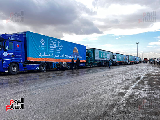 شاحنات-يتواصل-وصولها