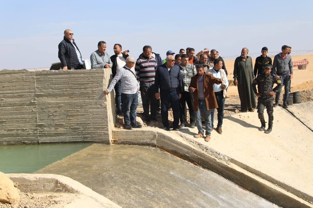 المحافظ يتابع اعمال محطة الرفع المحافظ يتابع اعمال محطة الرفع