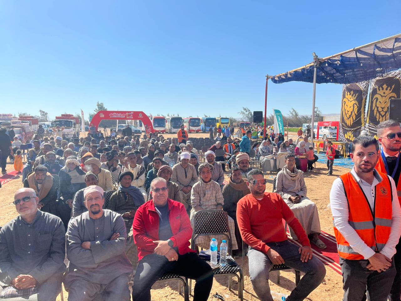 مزارعين ومستثمرين يشاركون بفرحة مهرجان الطماطم الأول