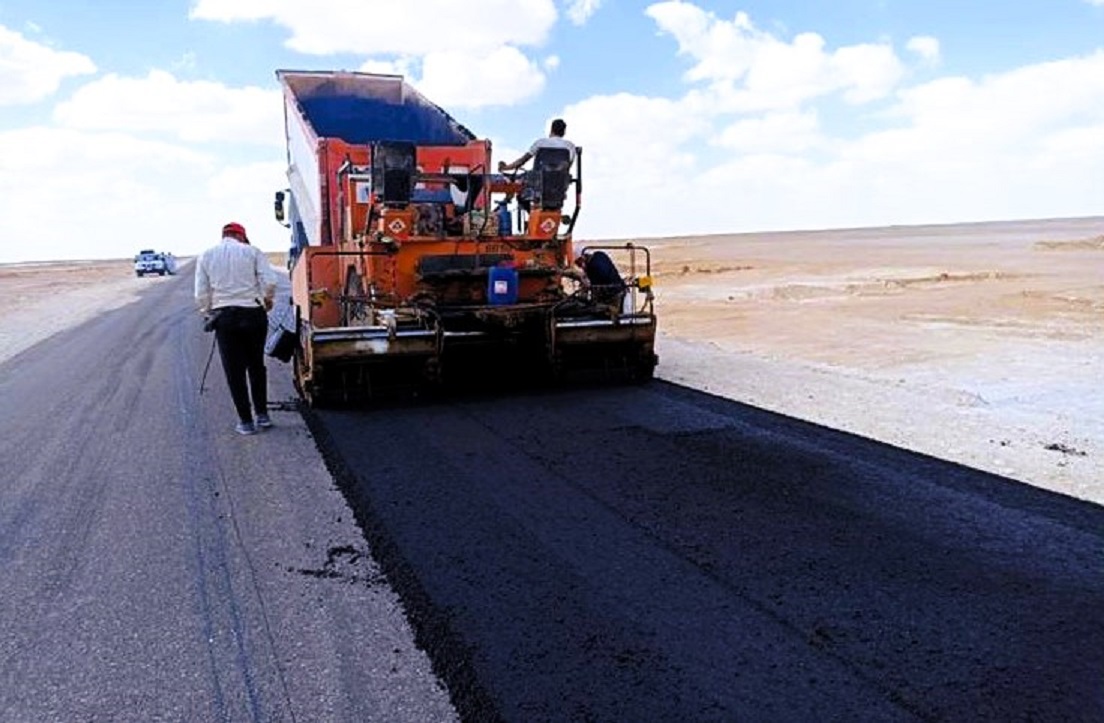 التوسع في الطرق التنموية بصحراء مطروح