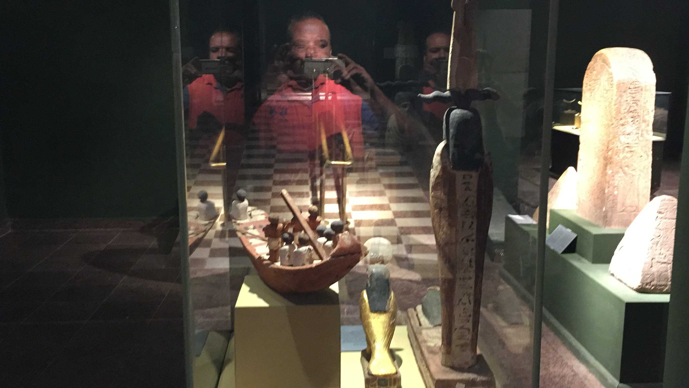 مقتنيات متحف سوهاج القومى  (15)