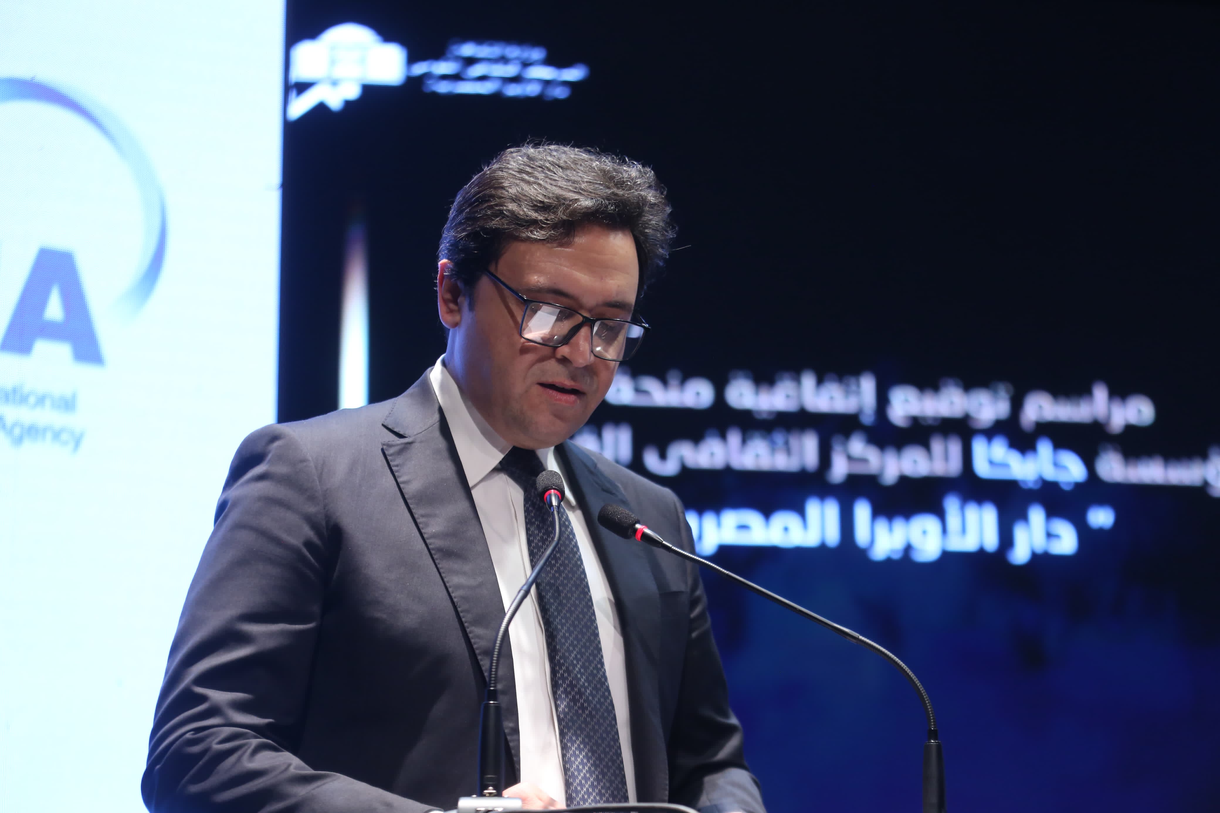 وزير الثقافه وزير الثقافه