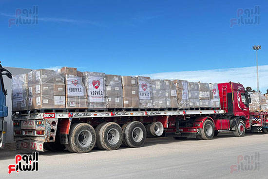 شاحنات-المساعدات-العربية-والدولية