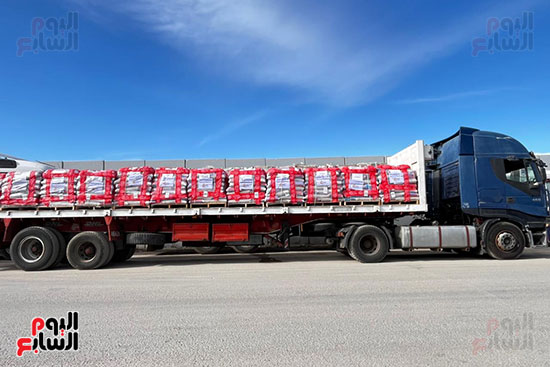 شاحنات-المساعدات