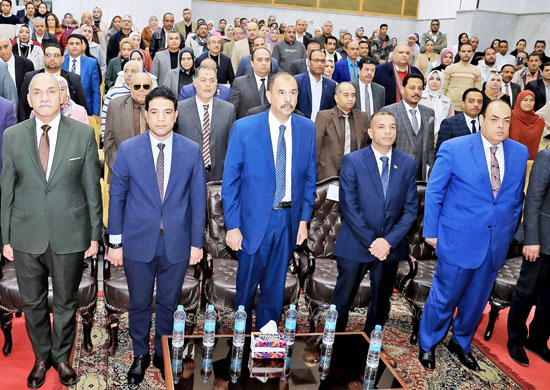 محافظ سوهاج يشهد الحفل السنوى الأول لمديرية الطب البيطرى محافظ سوهاج يشهد الحفل السنوى الأول لمديرية الطب البيطرى