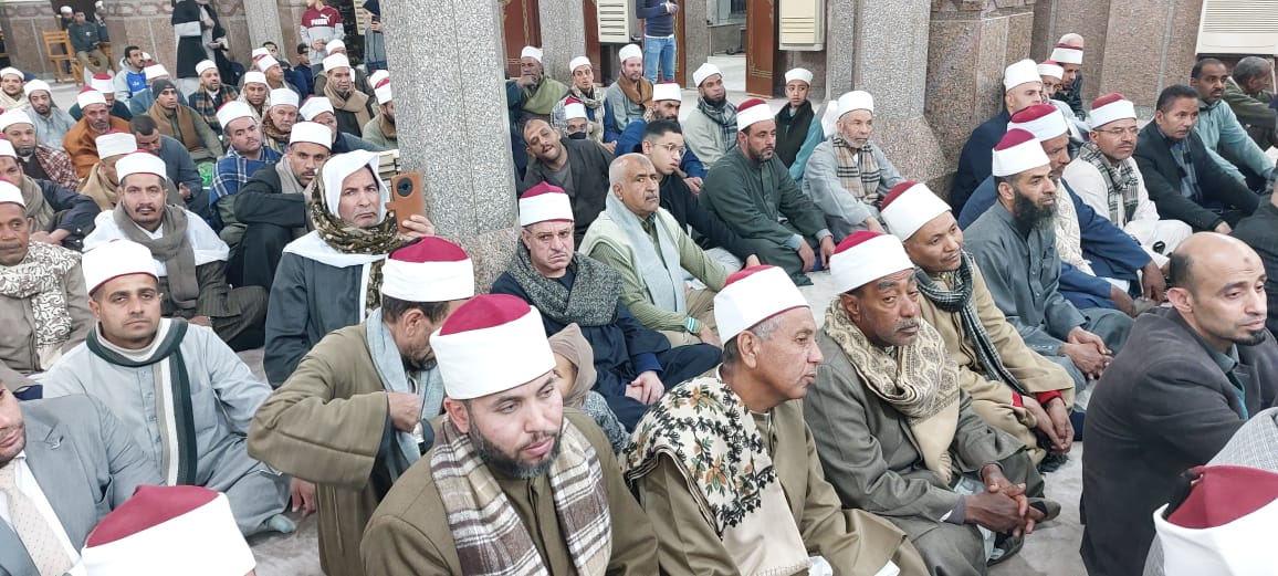 الحضور الليلة بمسجد العارف بالله 