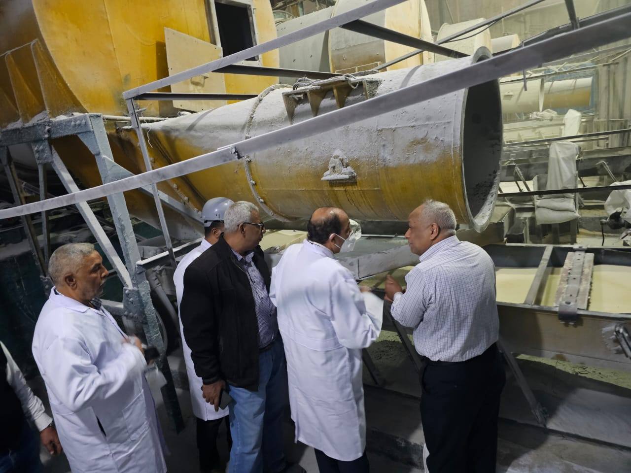 جولة وكيل الوزارة بمصنع سكر أرمنت