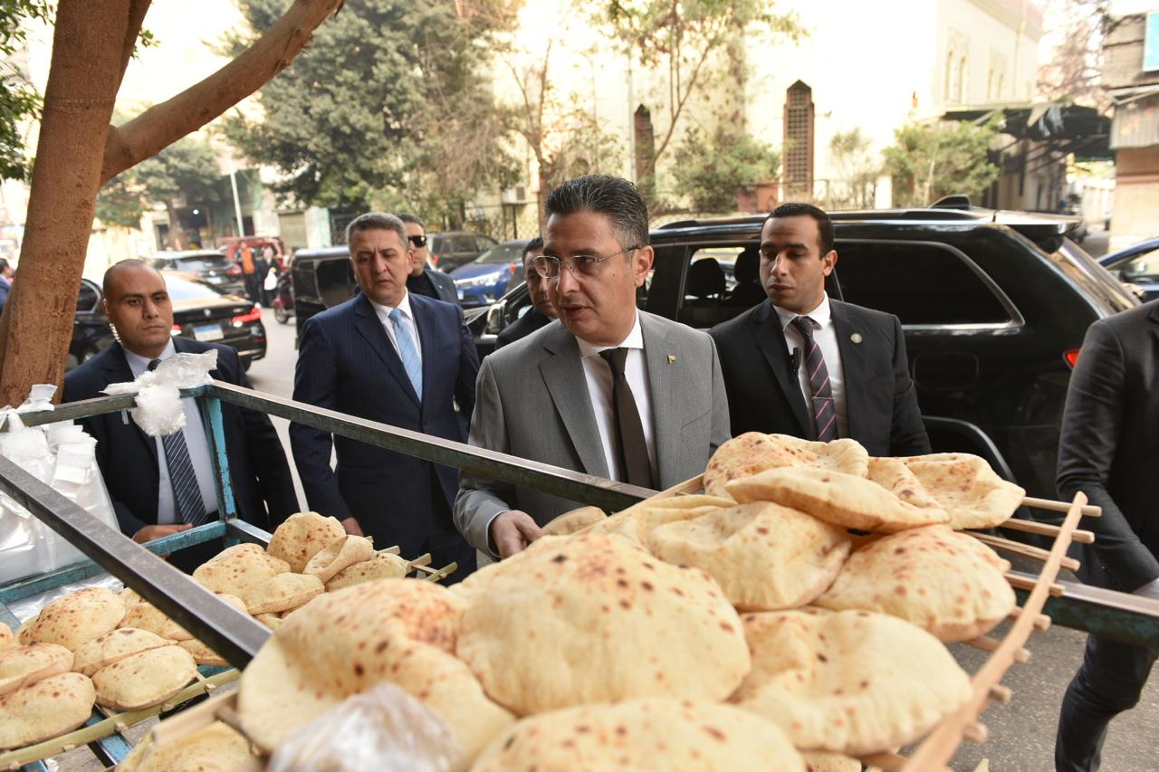 تحرير محاضر للمخابز السياحية لعدم الإعلان عن الاسعار بالجيزة تحرير محاضر للمخابز السياحية لعدم الإعلان عن الاسعار بالجيزة