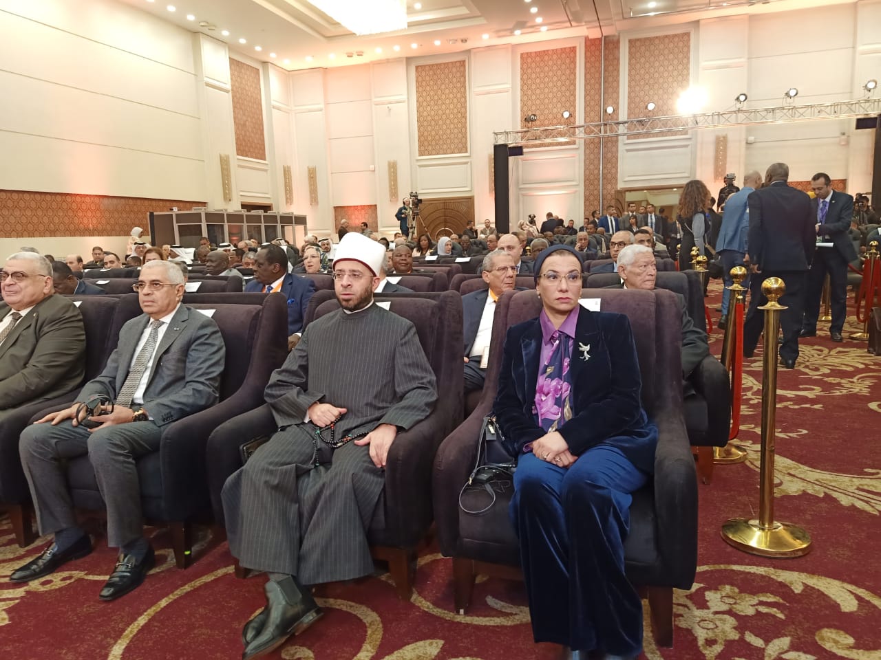 عددا من الوزراء يحضرون المؤتمر عددا من الوزراء يحضرون المؤتمر