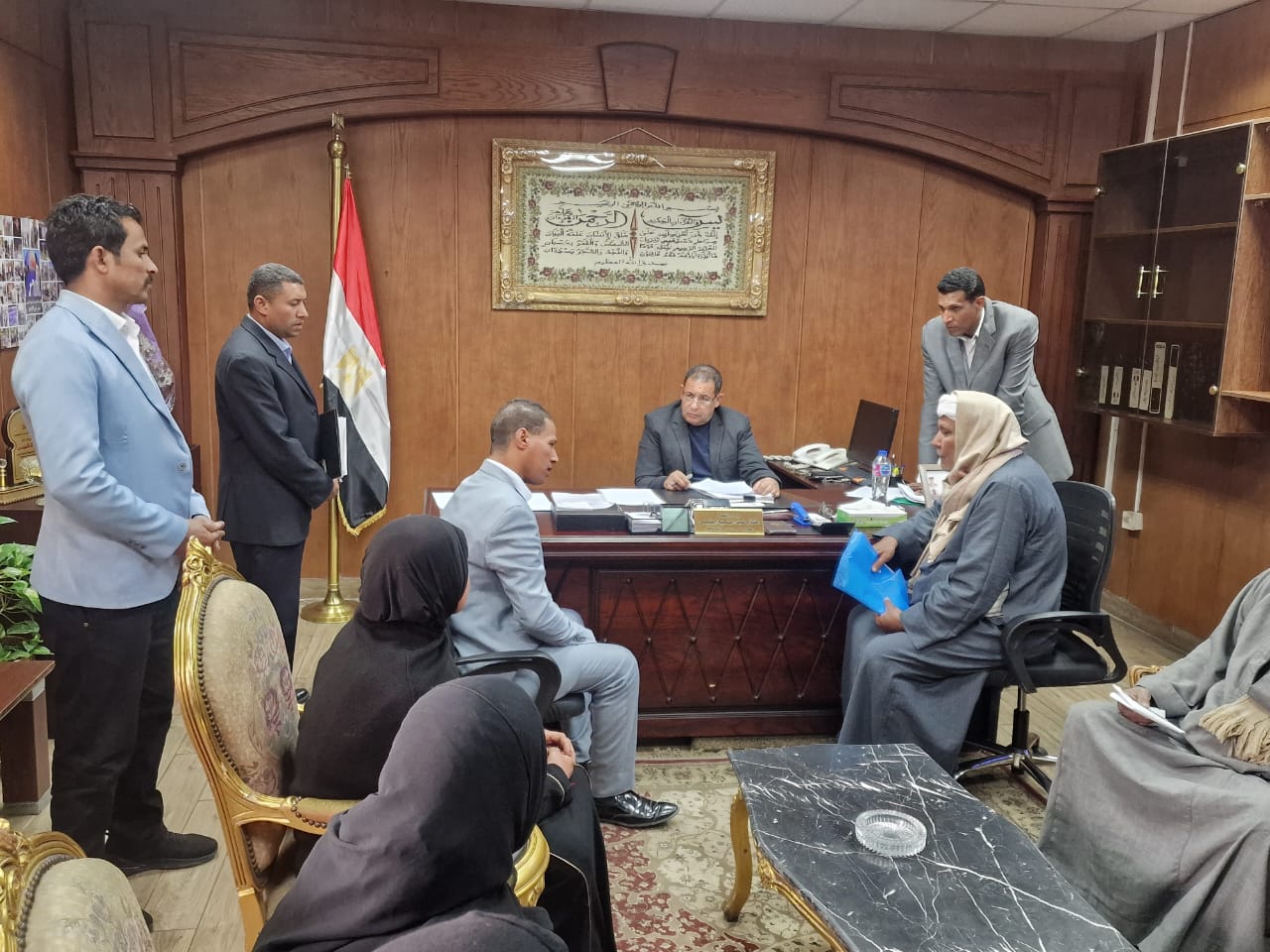 بحث مشكلات المواطنين باليوم المفتوح بالأقصر بحث مشكلات المواطنين باليوم المفتوح بالأقصر