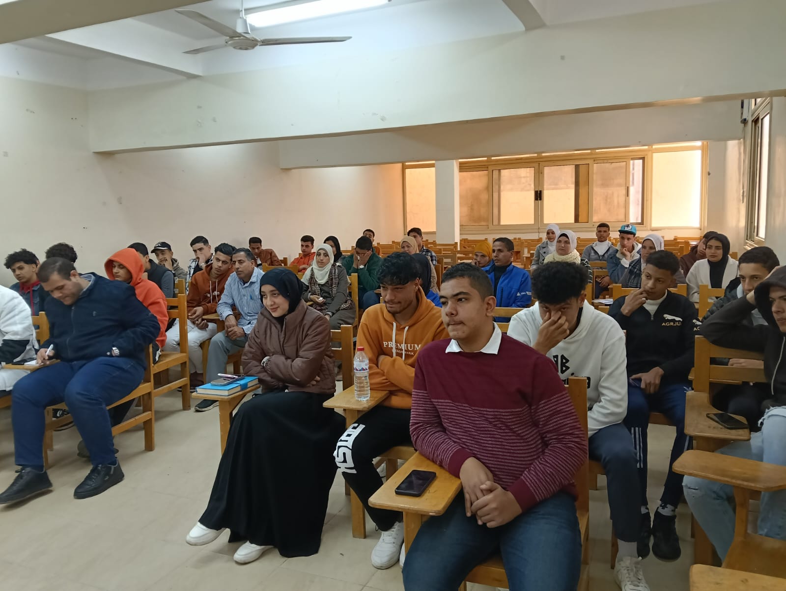 ندوة عن العمل الحر