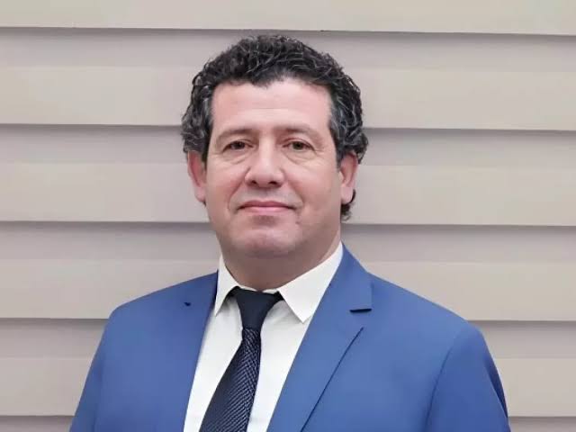 الطبيب عدنان البرش الطبيب عدنان البرش
