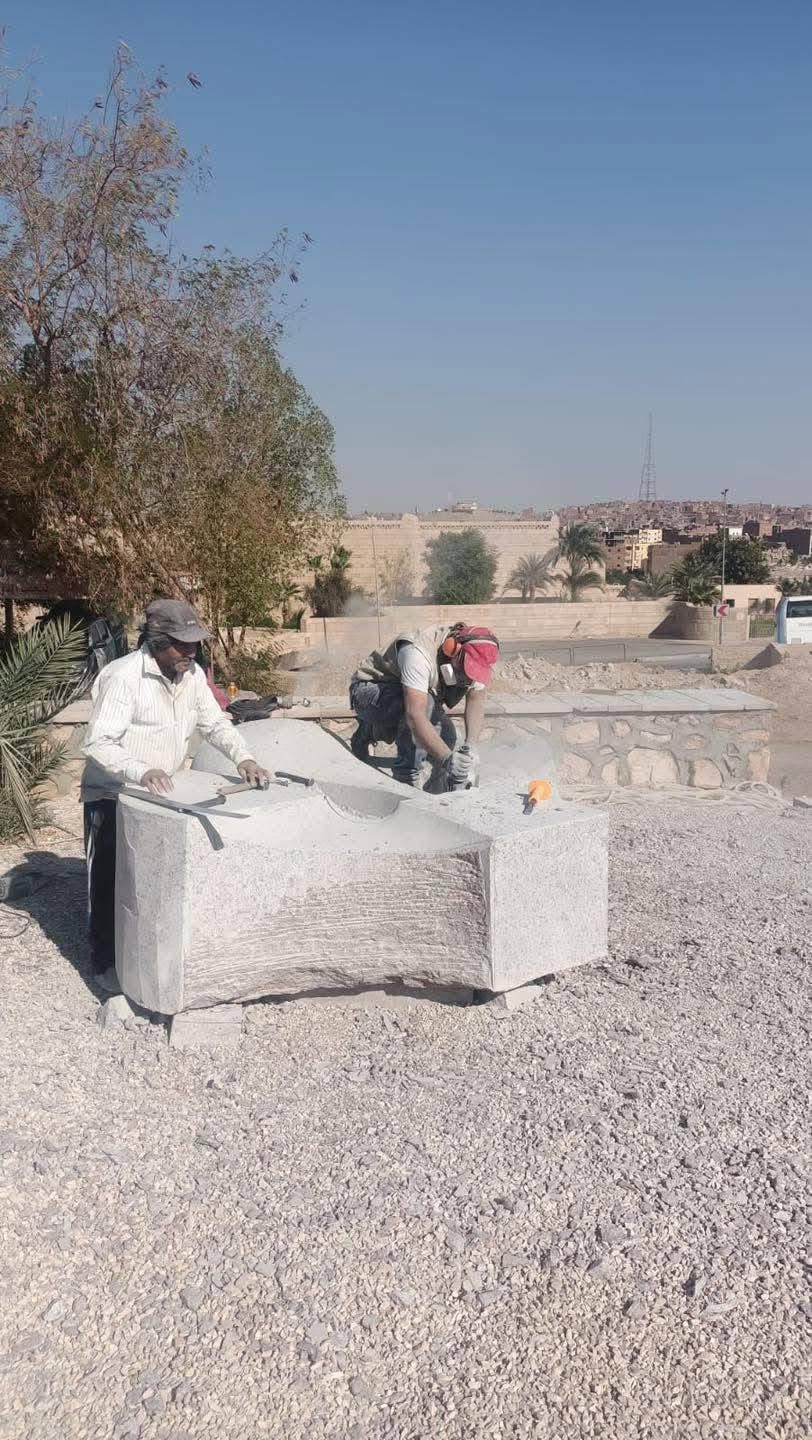 استمرار الأعمال بسمبوزيوم أسوان استمرار الأعمال بسمبوزيوم أسوان