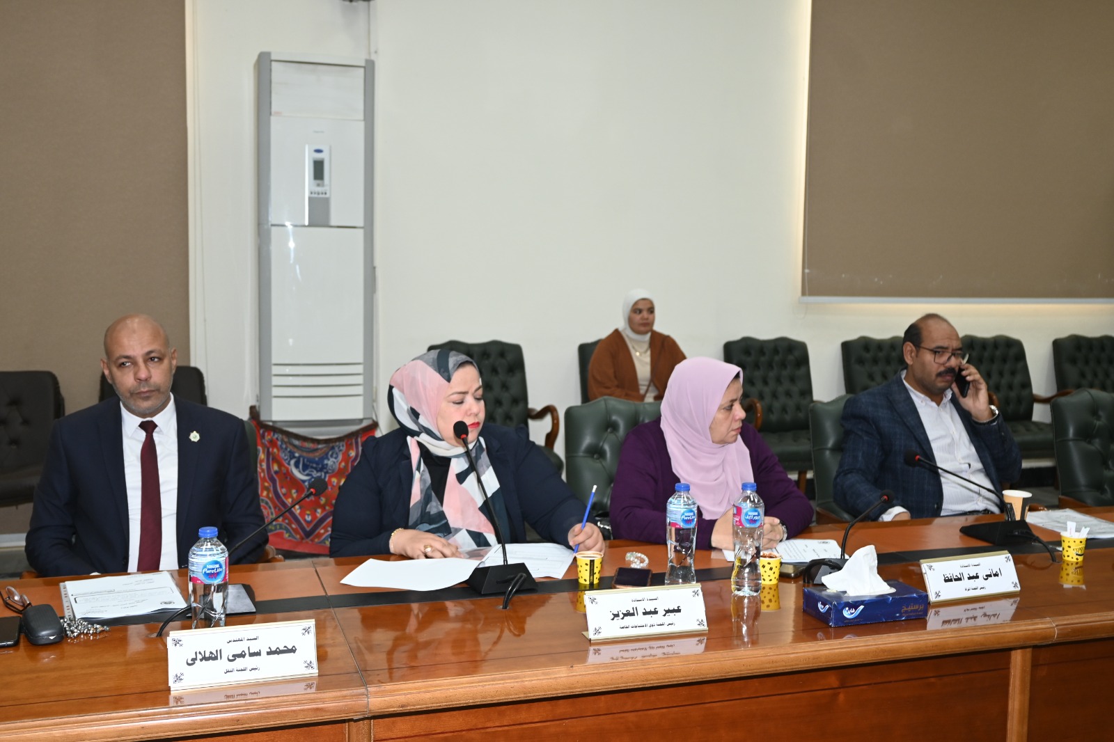 جلسة أمناء العاشر من رمضان