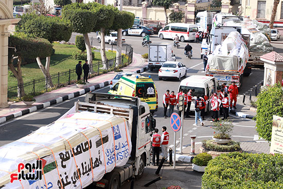 المساعدات الإنسانية لأهالي غزة المساعدات الإنسانية لأهالي غزة