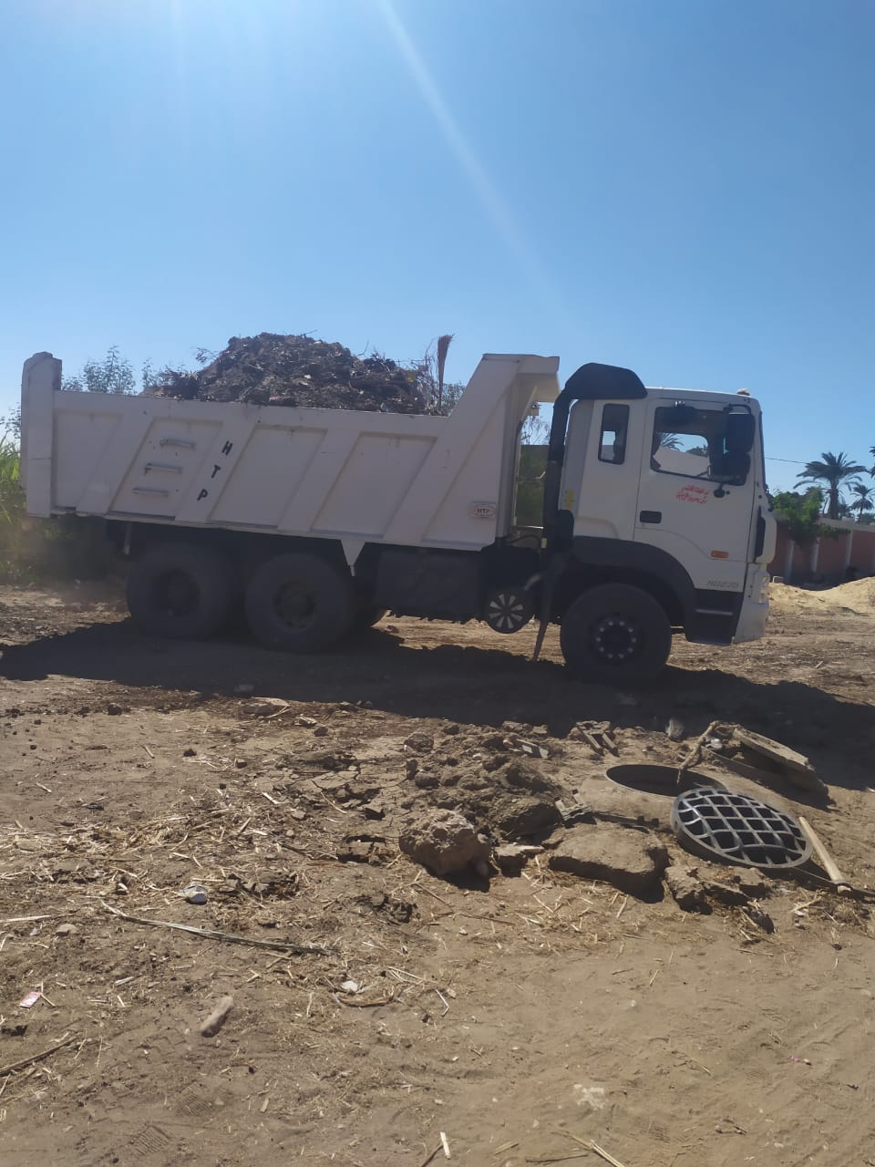 رفع 170 طن تراكمات ومخلفات بمدينة الزينية رفع 170 طن تراكمات ومخلفات بمدينة الزينية