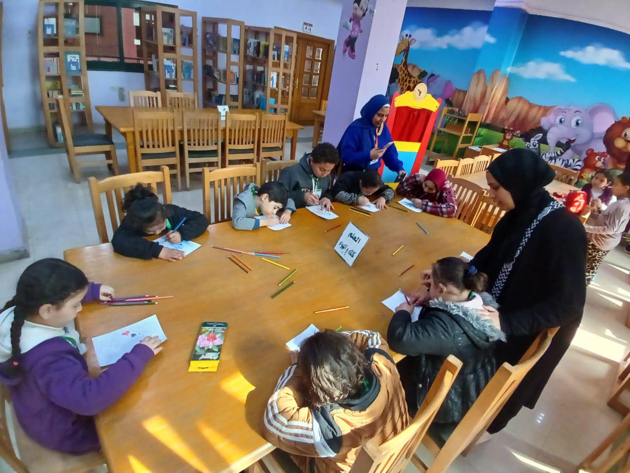 قاعة الصغار بالمكتبة