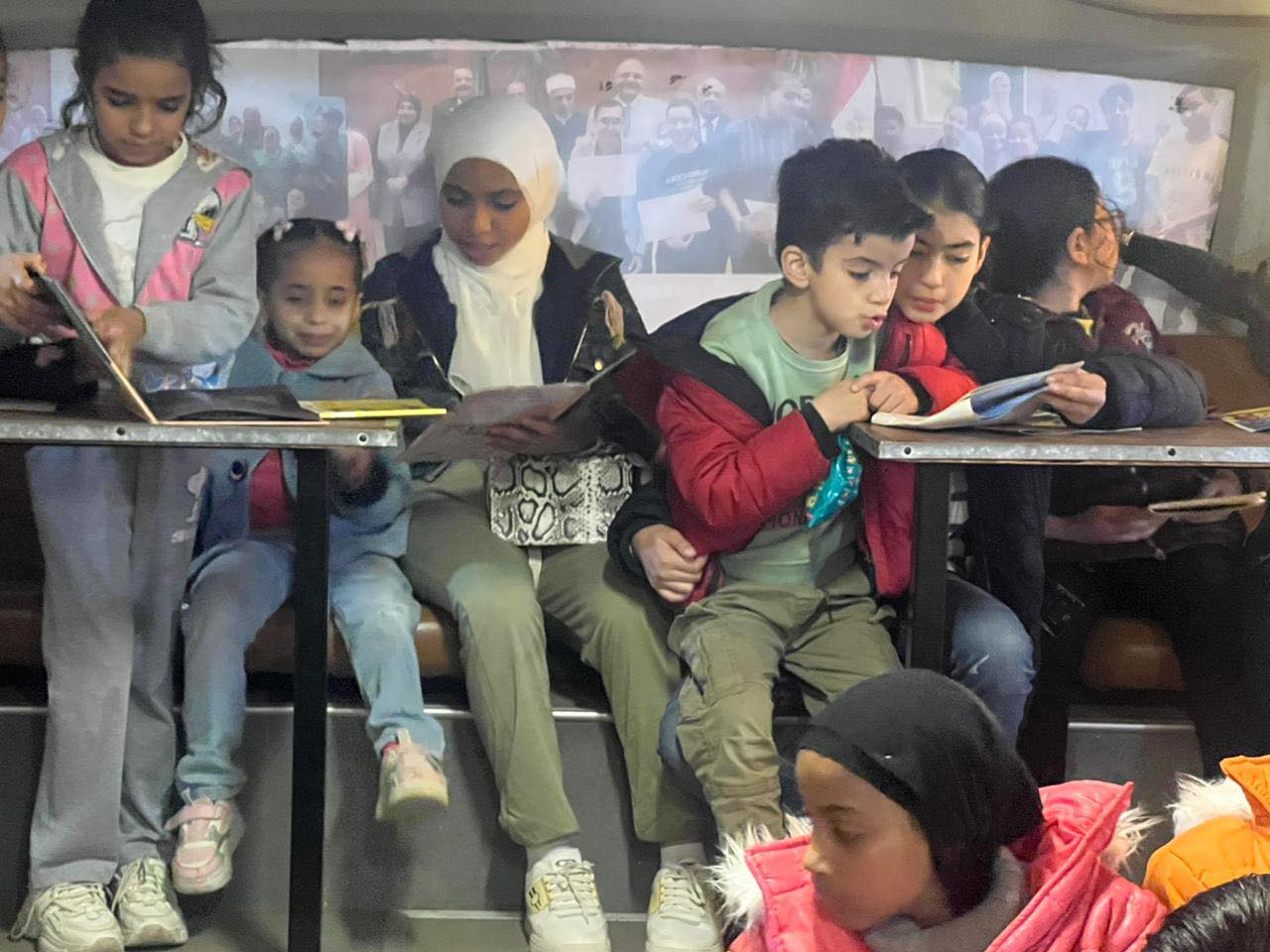 اتوبيس المكتبة المتنقلة