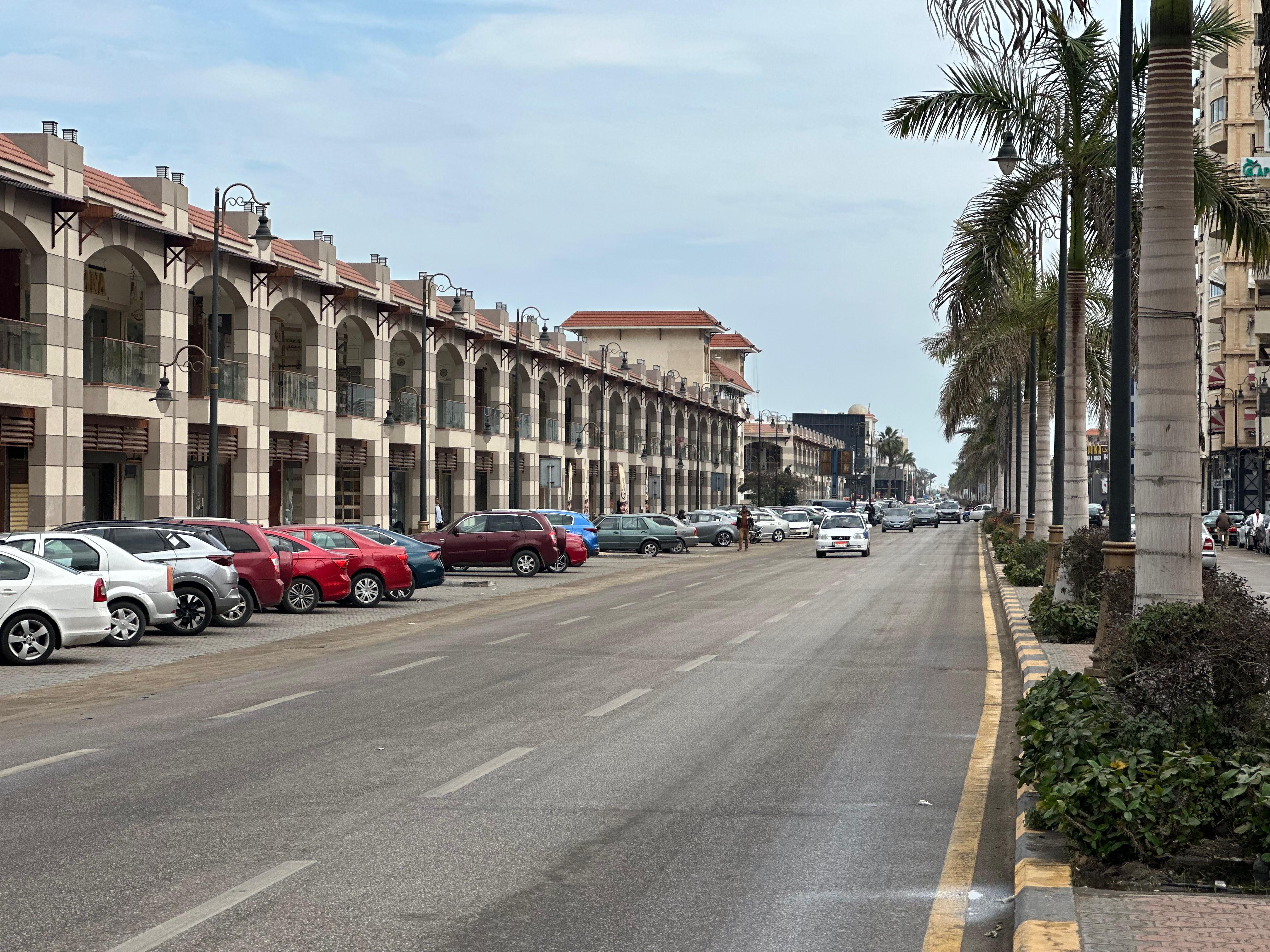 الشوارع من آثار المطر