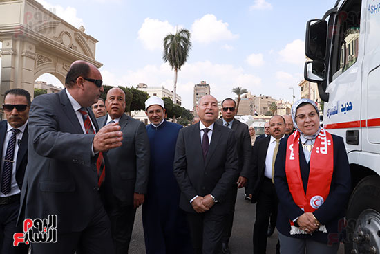 أكبر قافلة مساعدات إنسانية شاملة للفلسطينين أكبر قافلة مساعدات إنسانية شاملة للفلسطينين