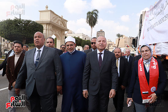 قافلة جديدة لإغاثة أهالينا فى غزة قافلة جديدة لإغاثة أهالينا فى غزة