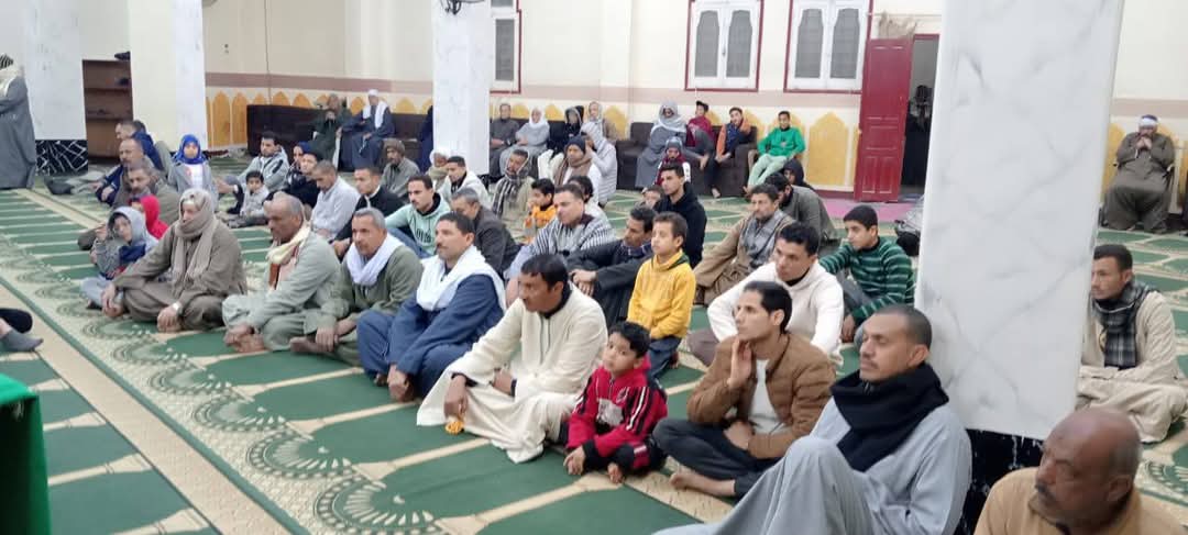 الاهالى يحضرون الفعاليات الثقافية بالمساجد الاهالى يحضرون الفعاليات الثقافية بالمساجد