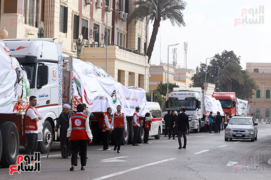 قافلة الخير إهداء محافظة القاهرة إلى غزة قافلة الخير إهداء محافظة القاهرة إلى غزة