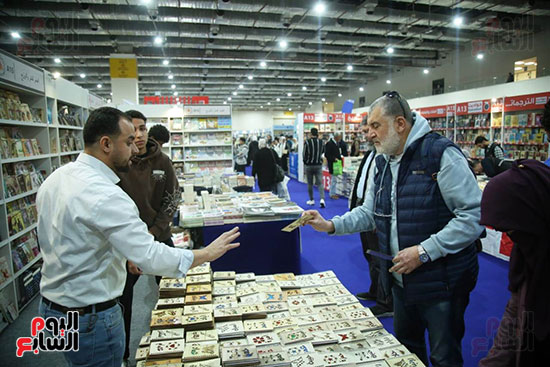 lمعرض الكتاب (13)