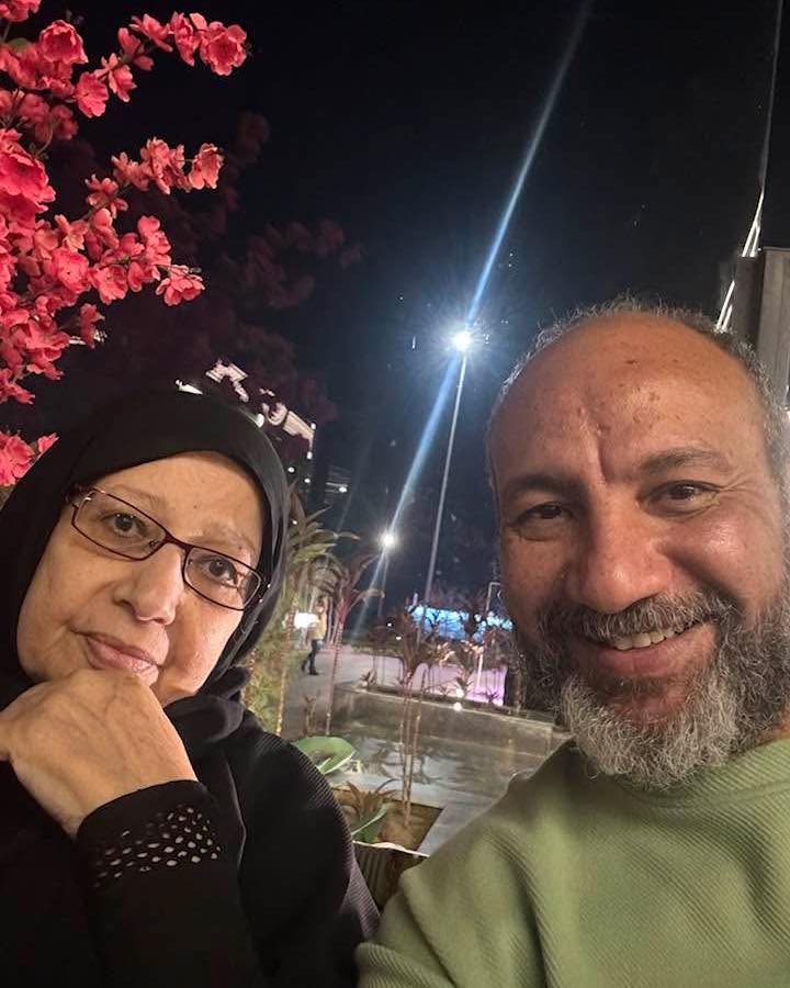 احمد فهيم ووالدته الراحلة وفاء صالح احمد فهيم ووالدته الراحلة وفاء صالح