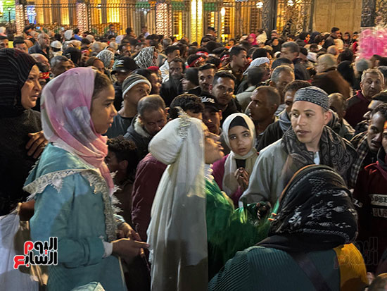الأطفال فى المولد الأطفال فى المولد