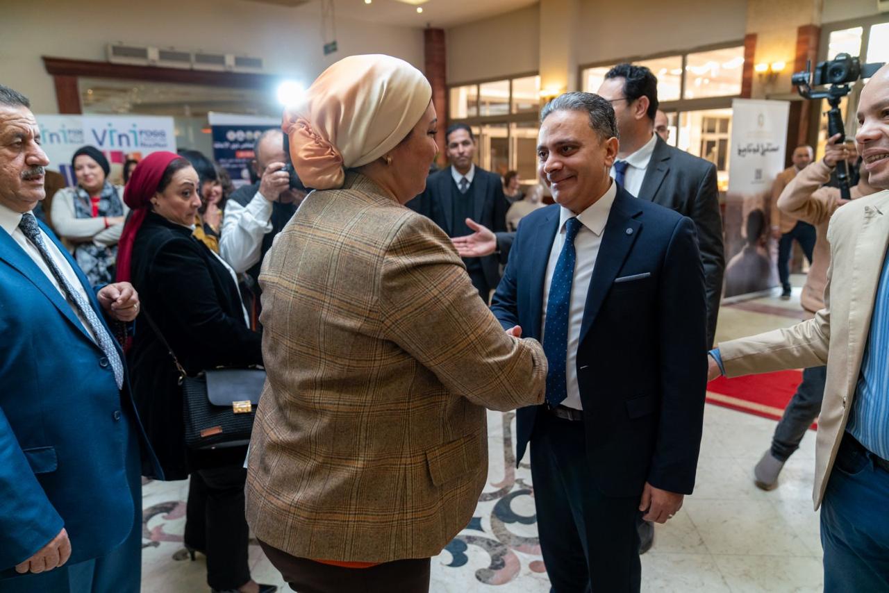 حانب من الحفل حانب من الحفل