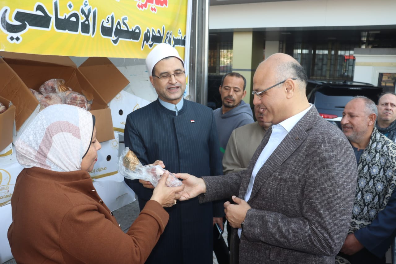 اللحوم قبل توزيعها اللحوم قبل توزيعها
