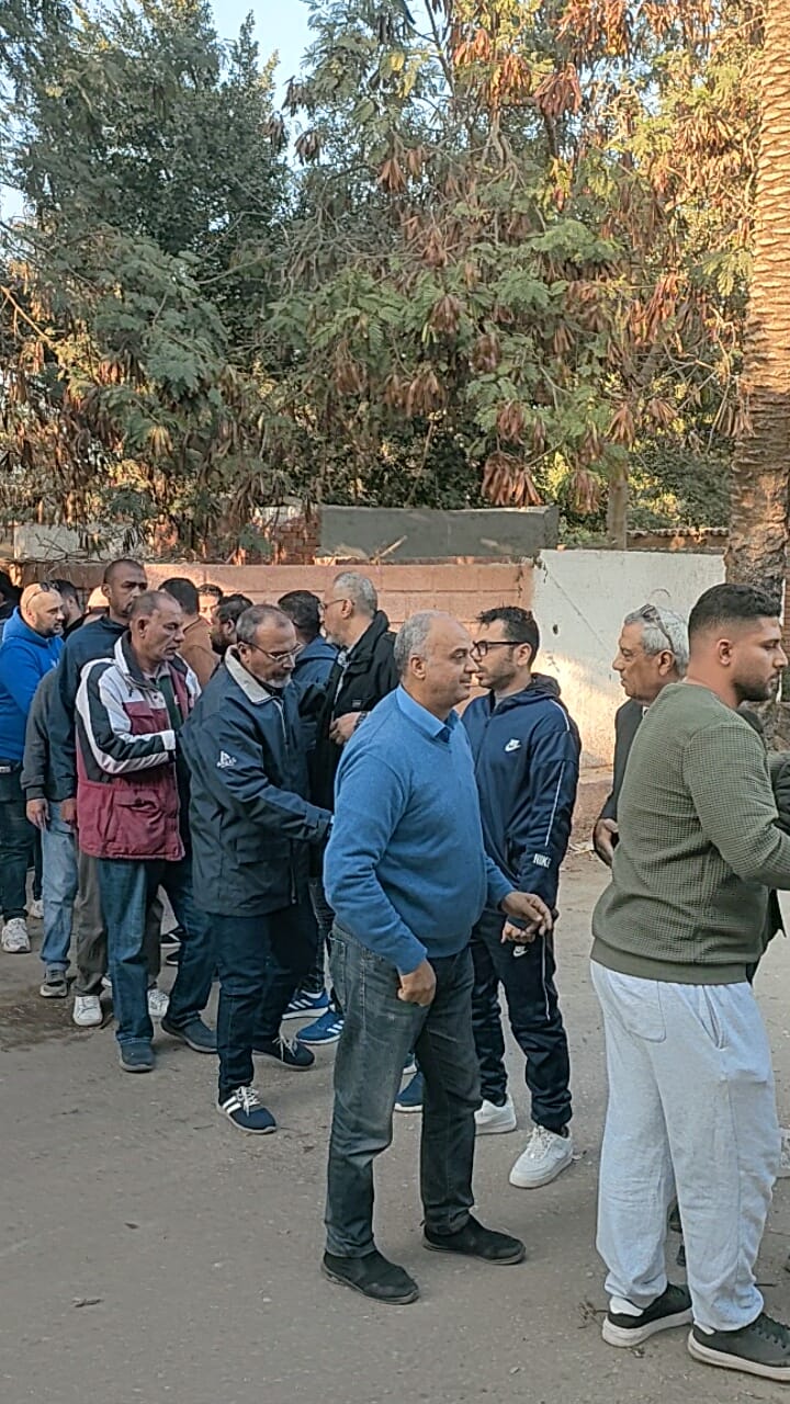 جانب من الجنازة  (3)