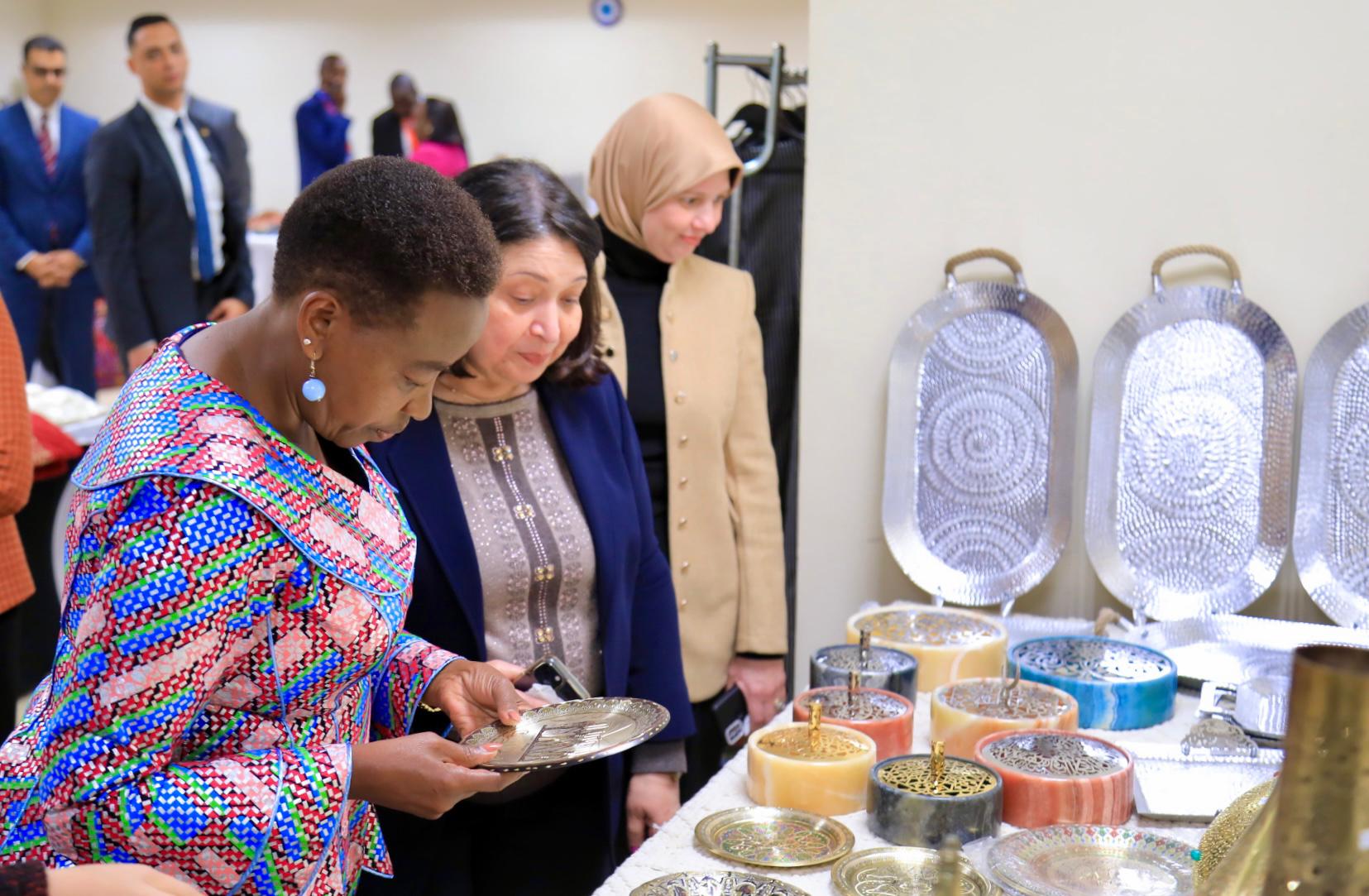 السيدة الأولي لجمهورية كينيا تزور مقر وزارة التضامن  بالعاصمة الإدارية الجديدة