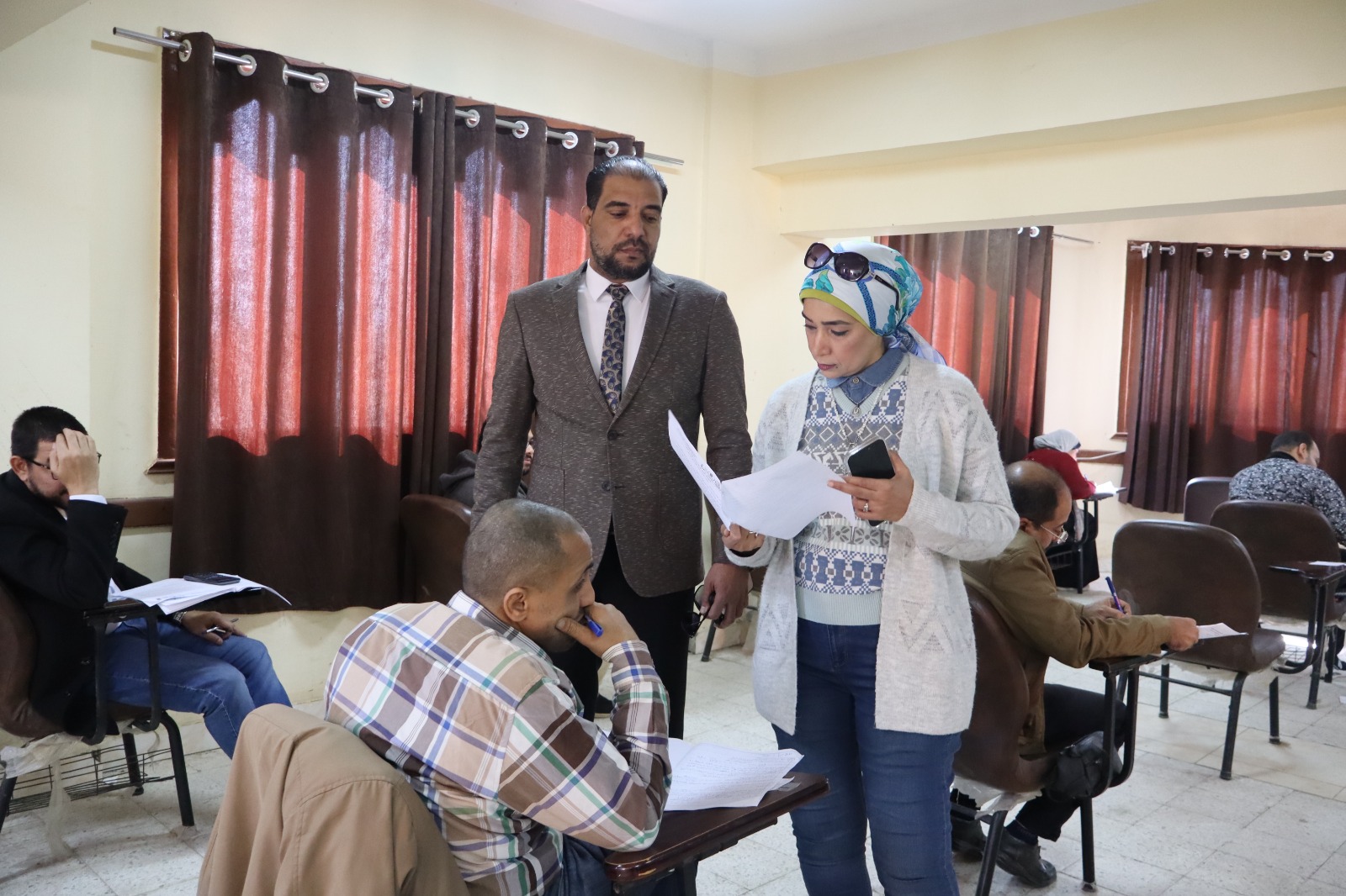 أعمال امتحانات الماجستير والدكتوراة المهنية بالأقصر