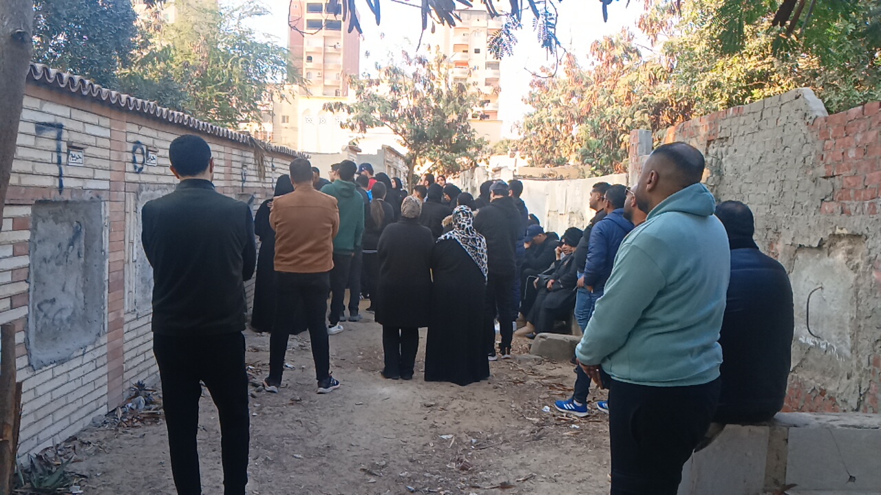 جانب من الجنازة  (1)