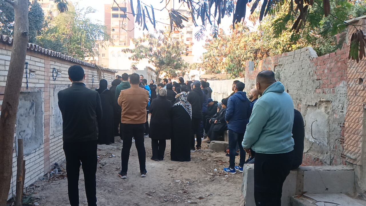 جانب من الجنازة  (11)