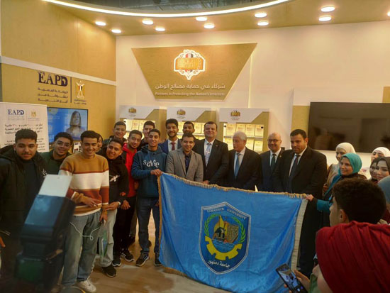 وفد جامعة دمنهور داخل معرض الكتاب وفد جامعة دمنهور داخل معرض الكتاب