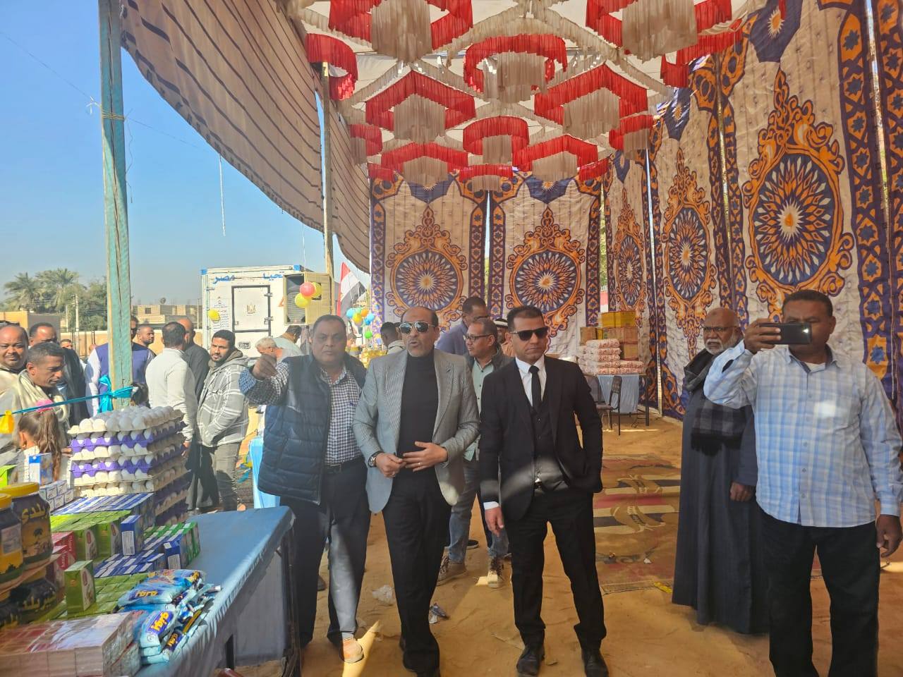 سوق اليوم الواحد السادس بالمحافظة لخدمة أهالى مركز ومدينة البياضية سوق اليوم الواحد السادس بالمحافظة لخدمة أهالى مركز ومدينة البياضية