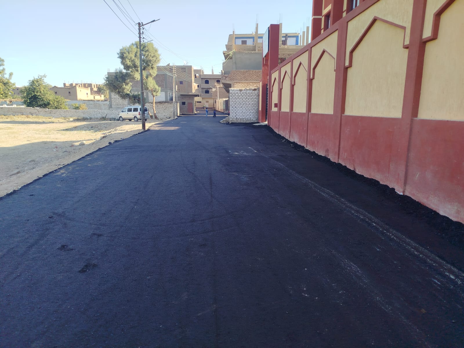 جانب من رصف شوارع منطقة الكرنك