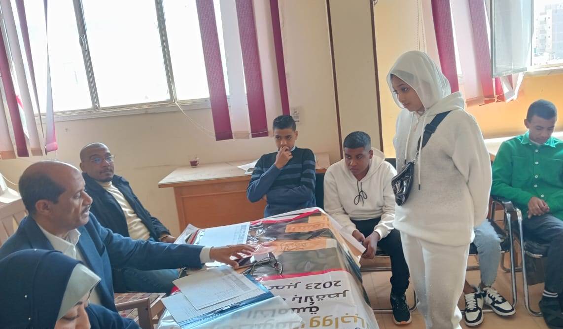 إجراء مقابلات للنشء المشاركين ببرنامج سفراء ضد الفساد